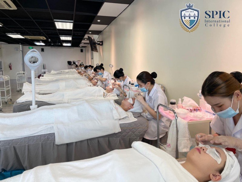 Malaysia Beautician Training