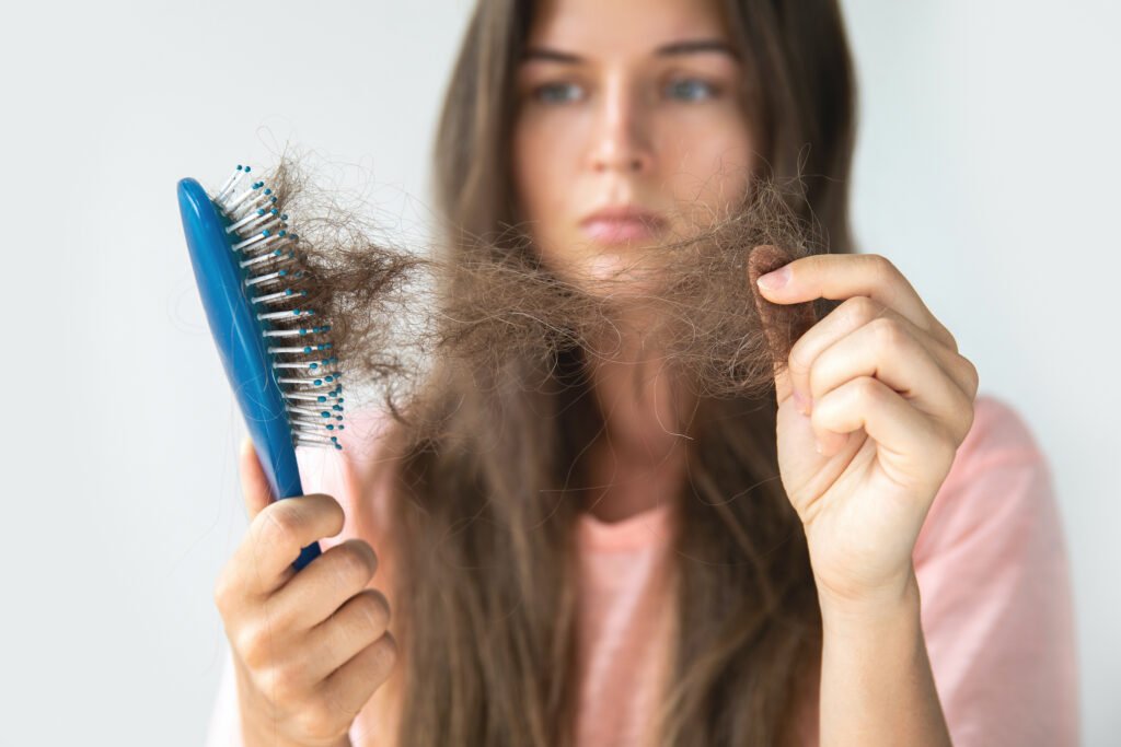 Losing Hair Fast? These Easy Tips Will Save Your Hair!