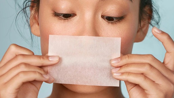 How to Prevent Makeup Smudging
