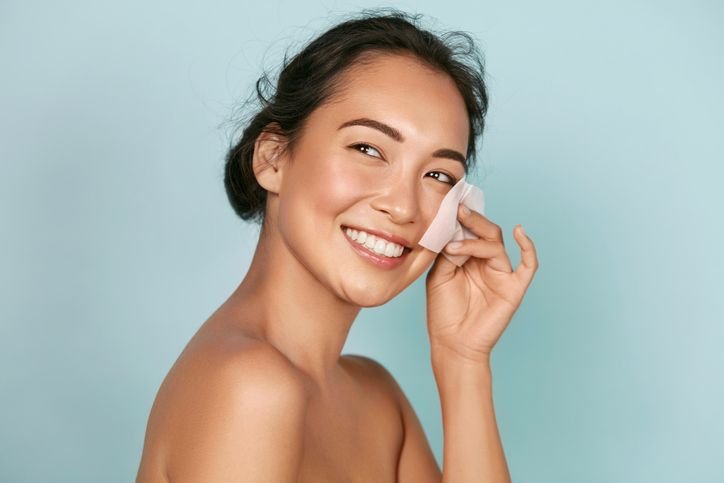 How to Make Makeup Last All Day